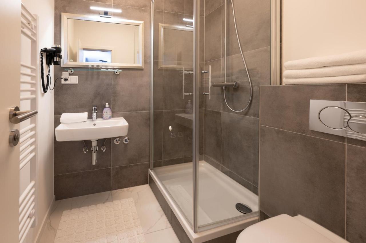 Hotel Burgblick Bonn Bagian luar foto