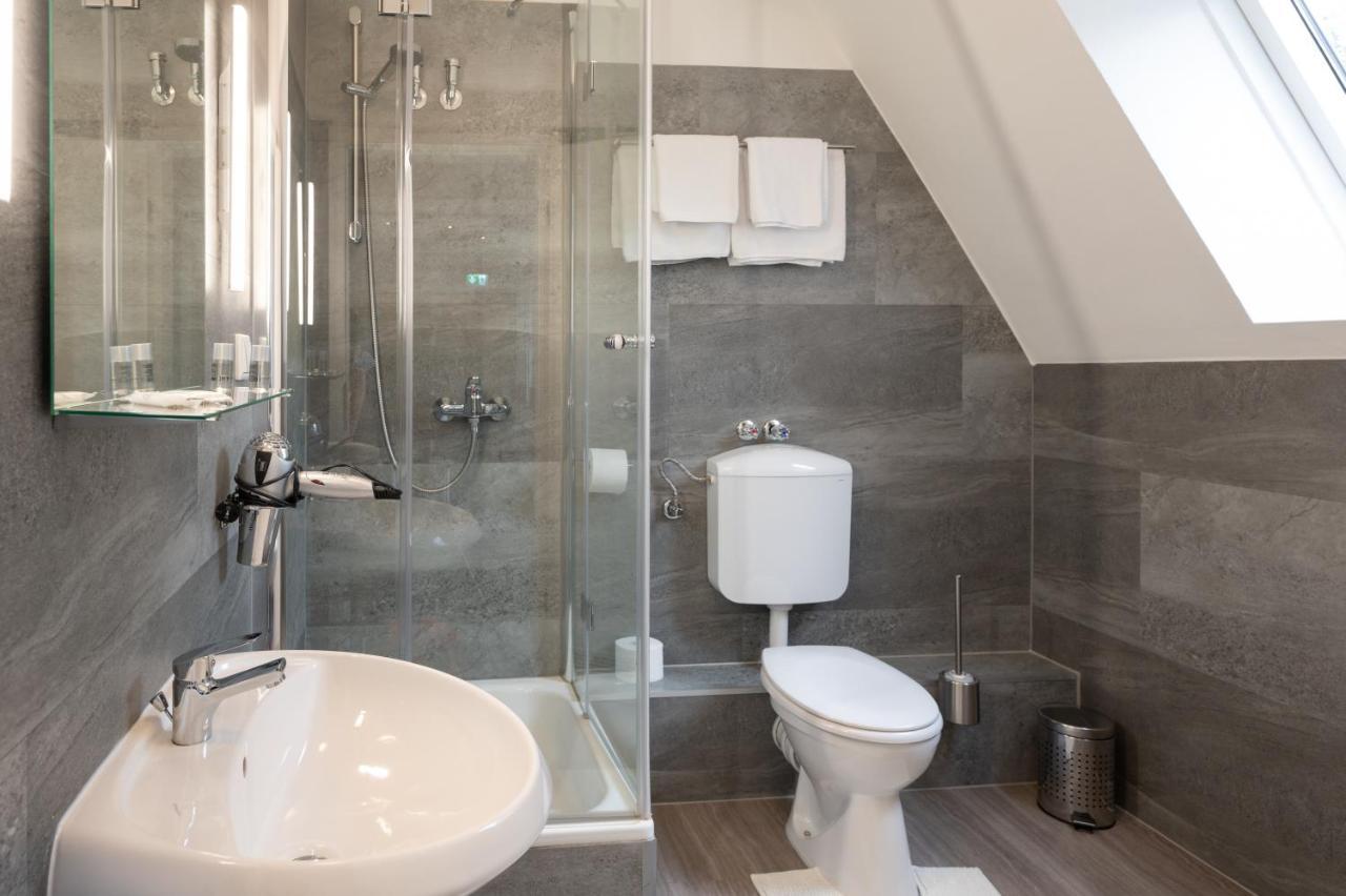 Hotel Burgblick Bonn Bagian luar foto